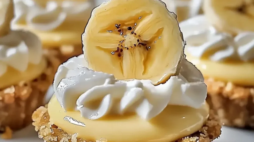 No-Bake Mini Banana Cream Pies